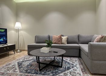 شقة بدخول ذاتي وغرفة ماستر