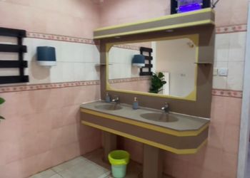 استراحة بمجلس وجلسة خارجية 