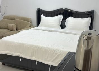 استديو هادئ بدخول ذاتي 