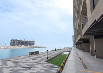 استديو بسرير ماستر وجلسة جانبية