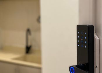 استديو بسرير ماستر وجلسة جانبية