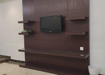 استديو بأثاث مريح وبسيط 