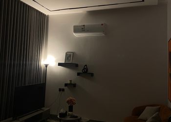 استديو هادئ بدخول ذاتي 