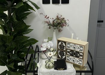 استديو هادئ بسرير ماستر