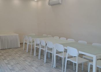 استراحة بمجلس وجلسة خارجية 