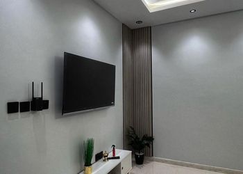 استديو بسرير ماستر وجلسة جانبية