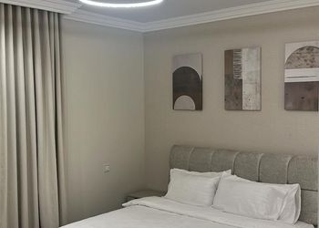 شقة بغرفتين نوم وصالة