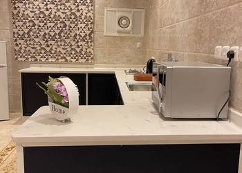 شقة بغرفتين نوم وغرفة جلوس 
