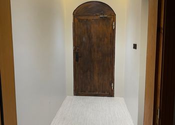 استديو بسرير ماستر وجلسة جانبية