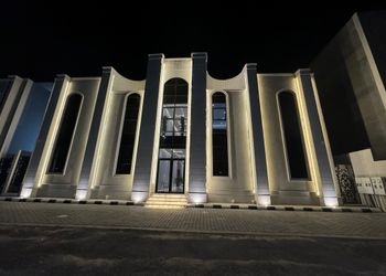 شقة  بصالة جلوس وغرفة نوم