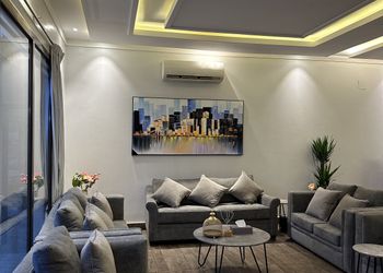 شاليه بمسبح خارجي وألعاب اطفال 