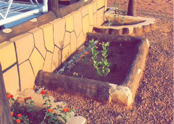 مخيم بإطلالة على الجبل