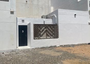 استديو بأثاث مريح وبسيط 