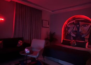 استديو بسرير ماستر