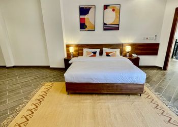 استديو بسرير ماستر ودخول ذاتي