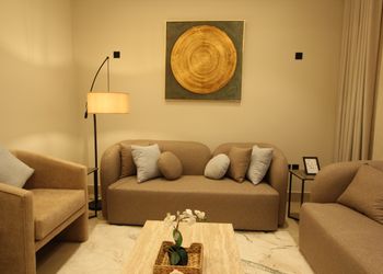 شقة بدخول ذاتي وتصميم أنيق 