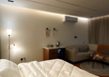 استديو بتصميم مودرن دخول ذاتي