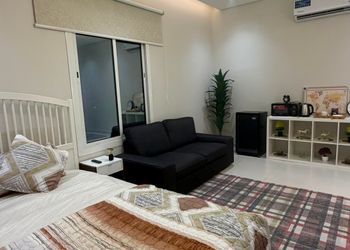 استديو انيق بسرير ماستر 