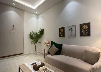 استديو بسرير ماستر