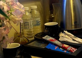 استديو بأثاث مريح وبسيط 