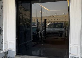 استديو بأثاث مريح وبسيط 