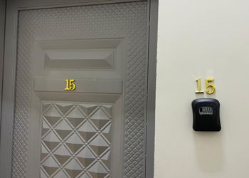 استديو هادئ بسرير ماستر 