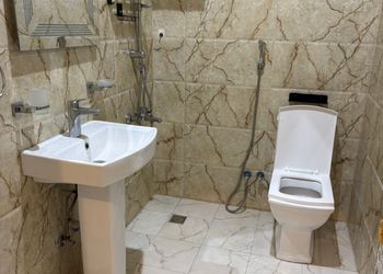 شقة بغرفة معيشة وغرفة نوم 
