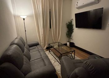 شقة بصالة وغرفة نوم