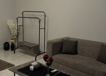 استديو بسرير ماستر وجلسة جانبية