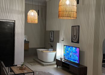 استديو بأثاث مريح وبسيط 