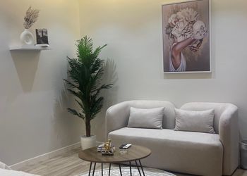 استديو بسرير ماستر وجلسة 