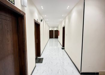 استديو هادئ بسرير ماستر 
