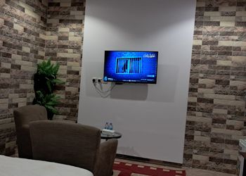 استديو بسرير ماستر وبدخول ذاتي