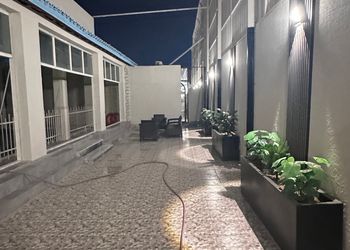 استراحة بجلسة خارجية ومسبح