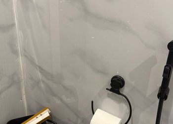 استديو بسرير ماستر وجلسة جانبية