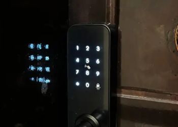 استديو جميل بجلسه خارجيه