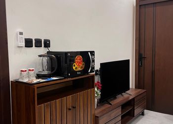 استديو بسرير ماستر وأثاث مريح 