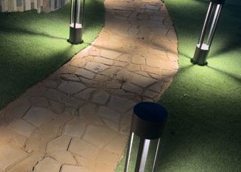 شاليه تصميم واسع ومسبح خارجي 