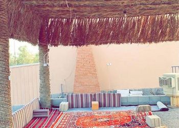 مزرعة ببيت شعر وجلسة خارجية