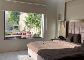 شاليه بركن شواء و مسبح خارجي