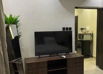استديو بسرير ماستر ودخول ذاتي