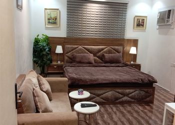 استديو هادئ بدخول ذاتي 