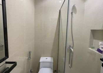 استديو بسرير ماستر  وبأثاث بسيط 