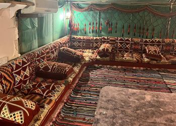استراحة بمسبح خارجي 