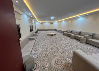 استراحة بغرفه نوم وصالة أنيقة
