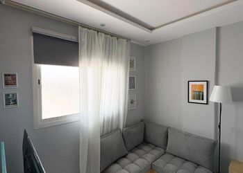 استديو بدخول ذاتي وتصميم هادئ 