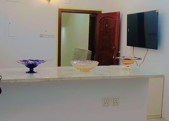 شقة بغرفتين نوم وغرفة جلوس 