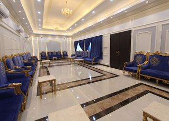 شاليه بمسطح اخضر
