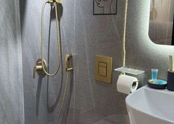 استديو هادئ بسرير ماستر