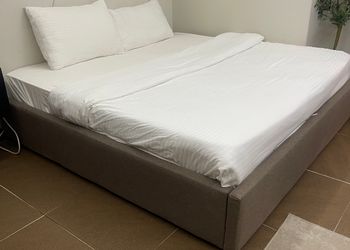 استديو بسرير ماستر